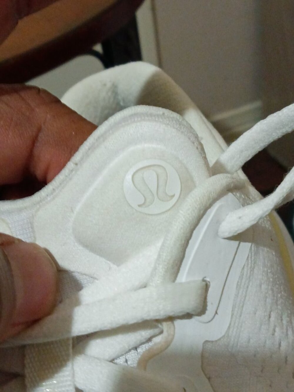 Lululemon Shoes Womens Size 8.5 White Beyondfeel Run Running Athletic Sneakers - Picture 4 of 16